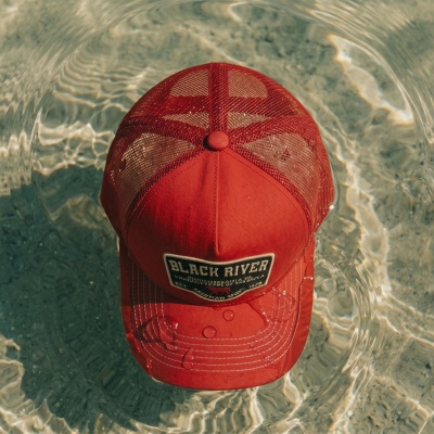 Kap - Black River Foundry Trucker (rood)