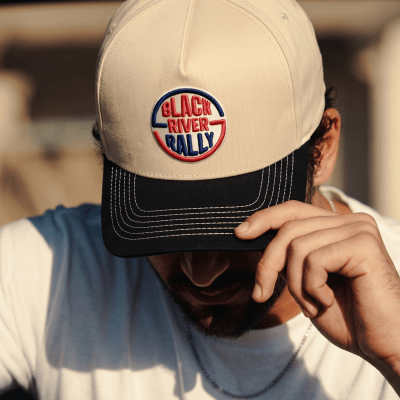 Kap - Black River Rally Cotton Snapback (crème/zwart)