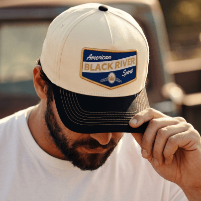 Kap - Black River Omaha Cotton Snapback (offwhite/zwart)