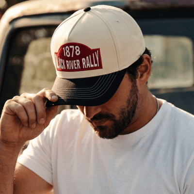 Kap - Black River Louisville Cotton Snapback (offwhite/zwart)