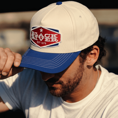 Kap - Black River Cincinnati Cotton Snapback (offwhite/blauw)