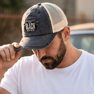 Kap - Black River Eagle Washed Trucker (zwart/crème)
