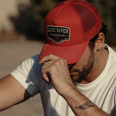 Kap - Black River Foundry Trucker (rood)