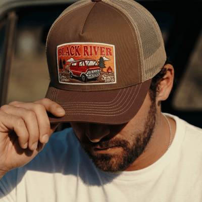 Kap - Black River Camper Trucker (bruin)