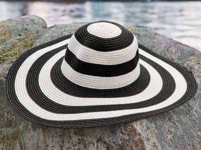 Hoeden - Gårda Strohoed (zwart/wit)