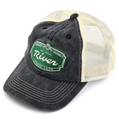 Kap - Black River Sacramento Washed Trucker (zwart/crème)