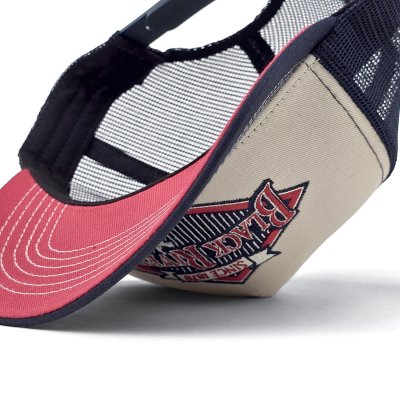 Kap - Black River Legacy Trucker (crème/marineblauw)