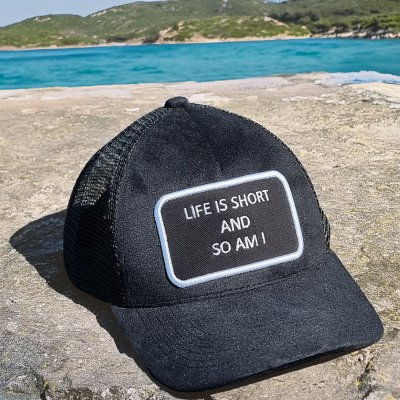 Pet - Gårda Velvet Trucker Life Is Short (zwart)