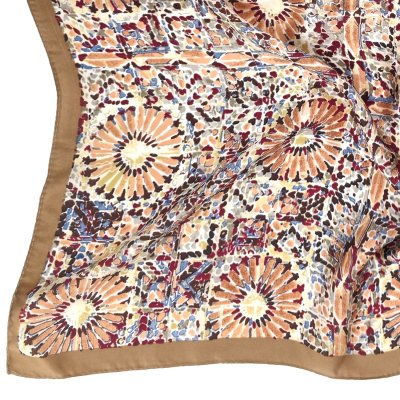 Sjaaltje - Gårda Bizerte Satin Scarf (beige/multi)
