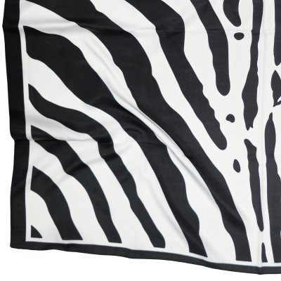 Sjaaltje - Gårda Zebra Satin Scarf (zwart)